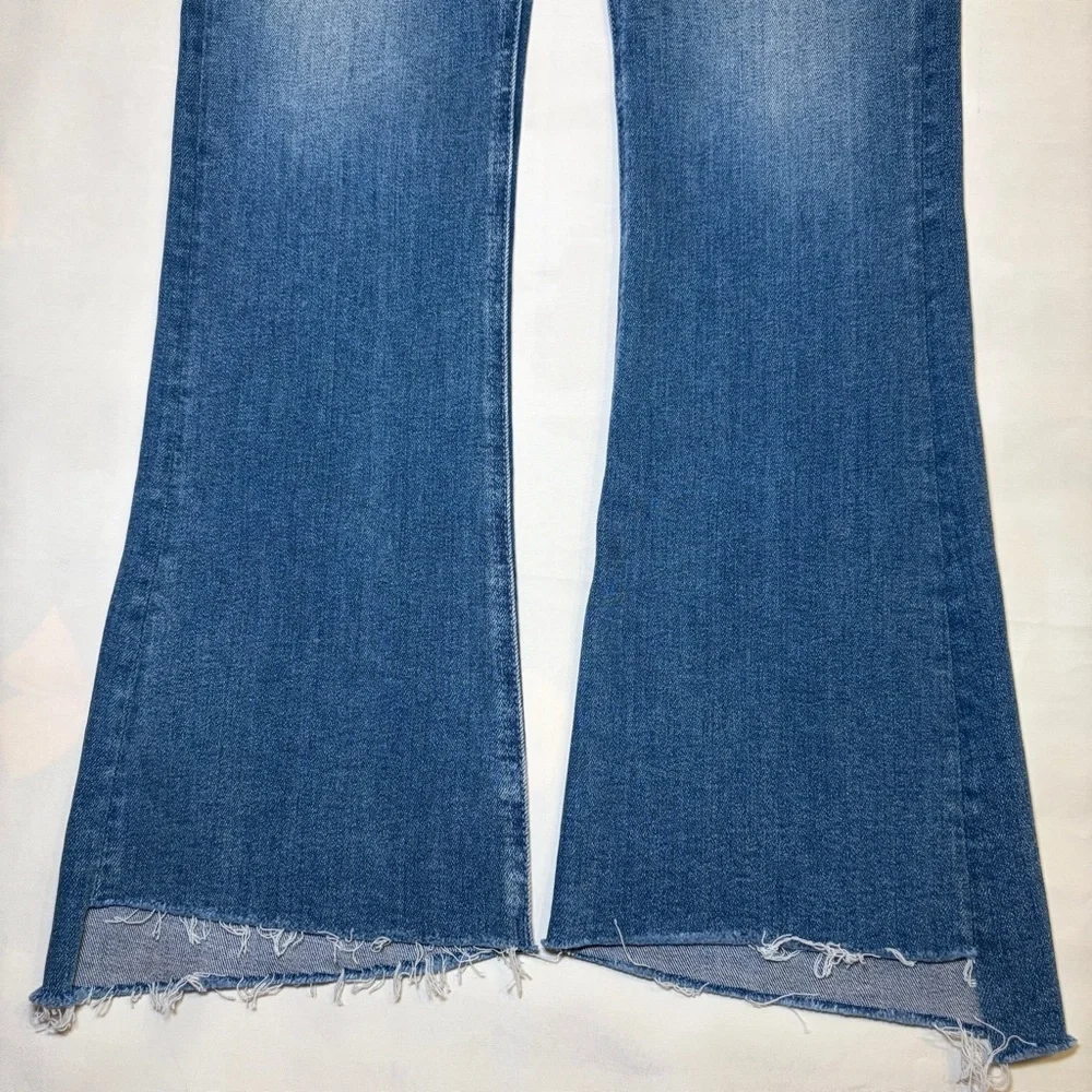 MOTHER- The Runaway Step Fray Flare Jeans in Leaps and Bounds Size 29